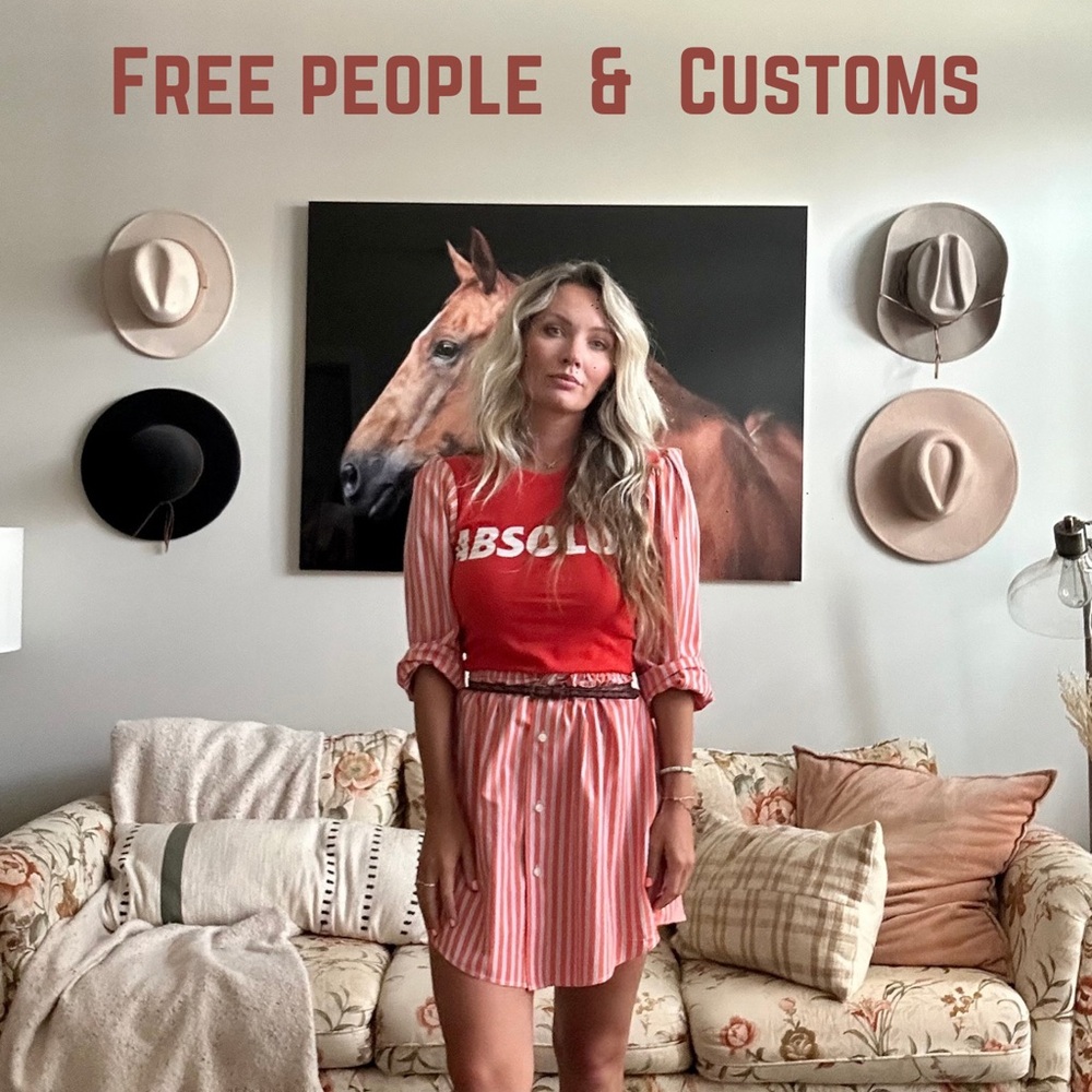 Come shop with me tonight live ! One of a kind and customs outfits 💕